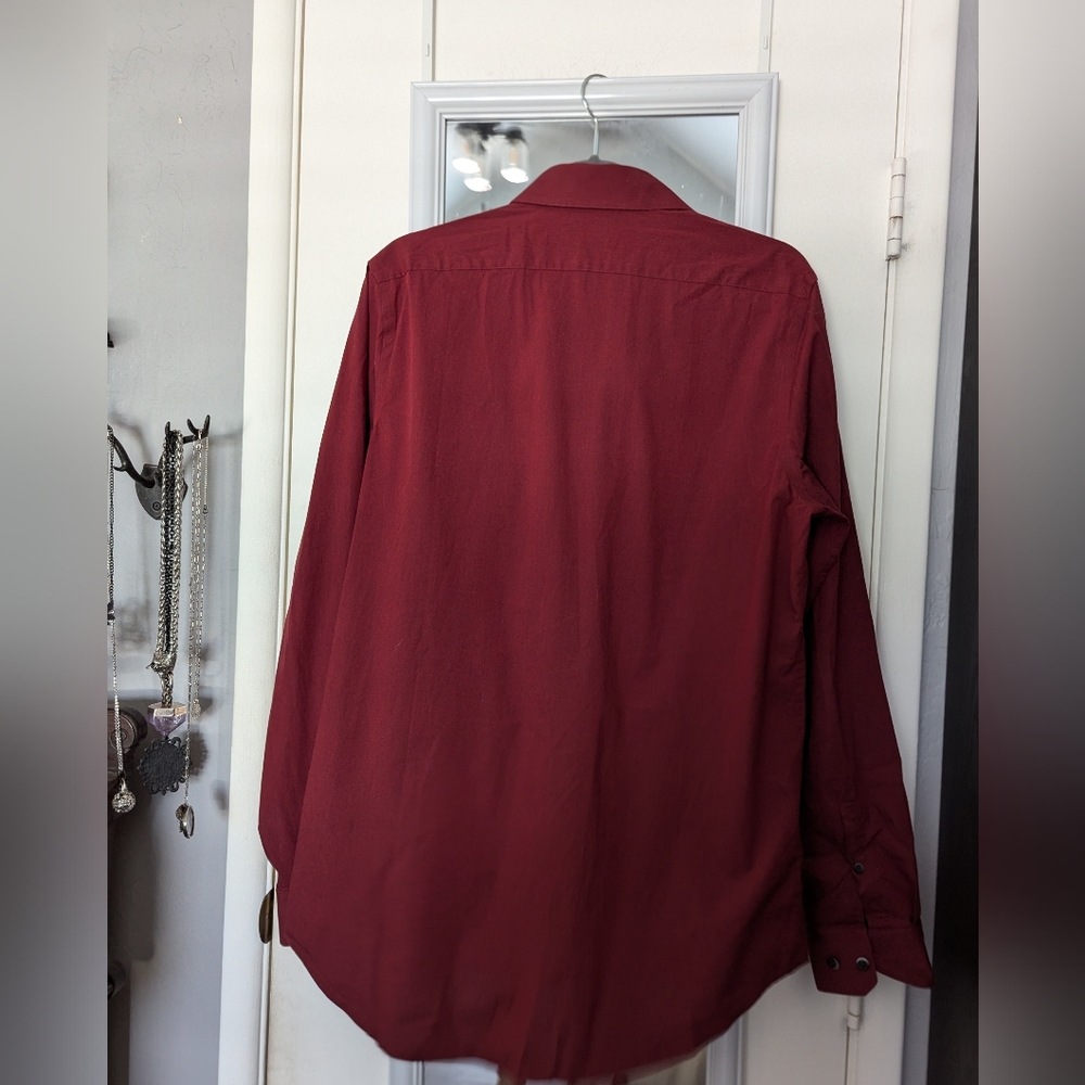 Deep red button down shirt - Picture 2 of 4